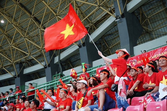 In cờ cổ vũ