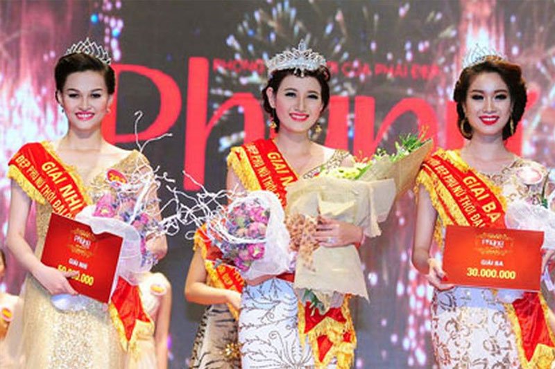 Sash hoa hậu là gì? 10 mẫu băng rôn đeo chéo hoa hậu đẹp